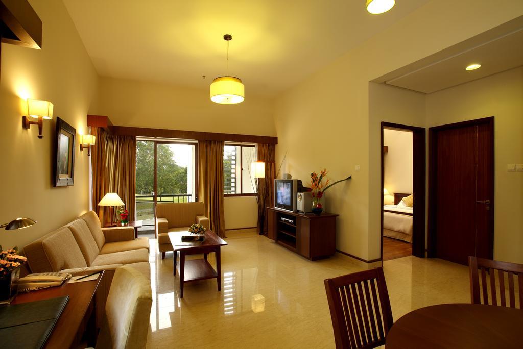 סקודאי Pulai Springs Resort Official מראה חיצוני תמונה